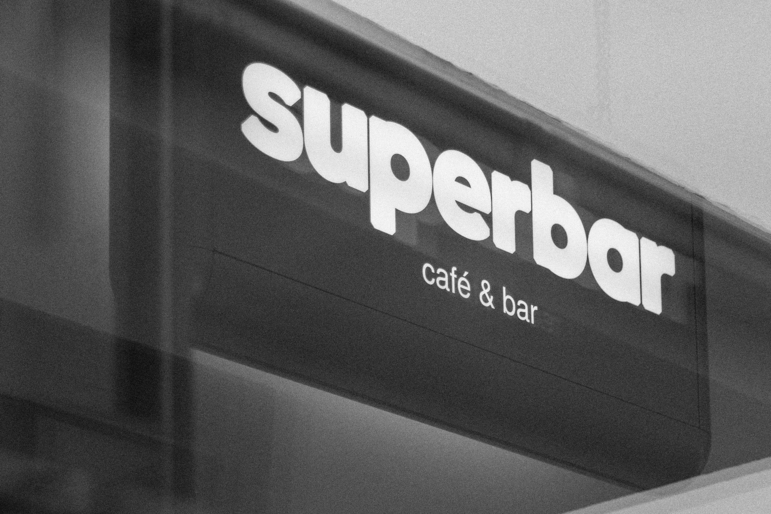 Superbar donnerstags offen